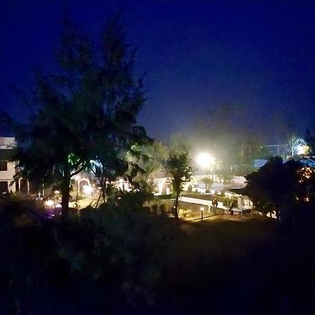 Swaraj Resorts Bharatpur Buitenkant foto
