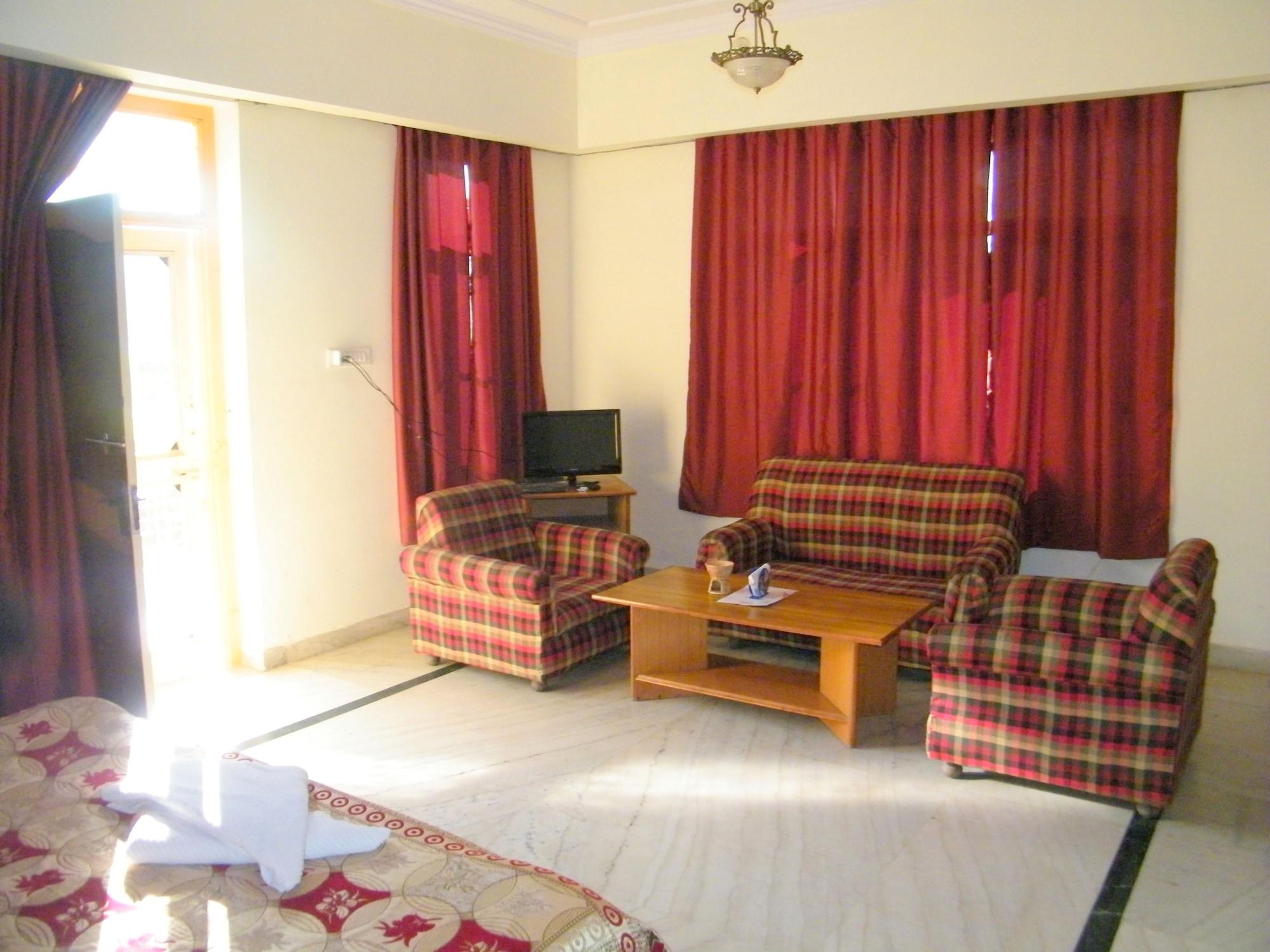 Swaraj Resorts Bharatpur Buitenkant foto