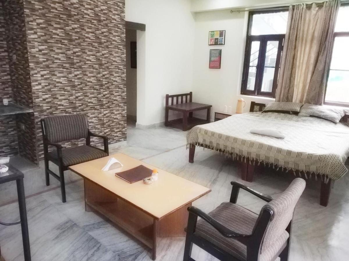 Swaraj Resorts Bharatpur Buitenkant foto