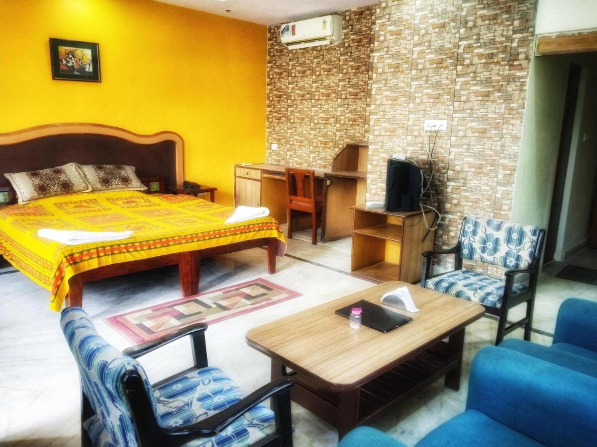 Swaraj Resorts Bharatpur Buitenkant foto