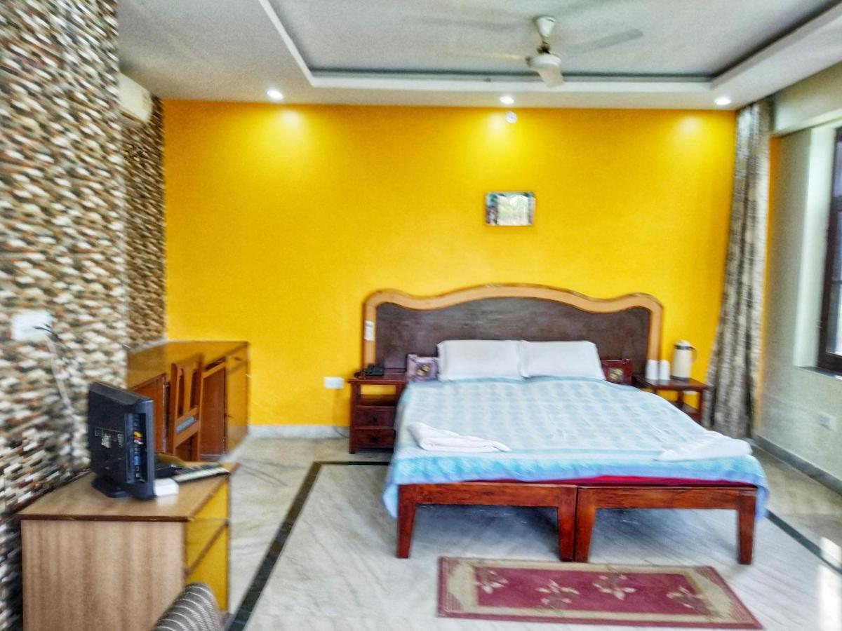 Swaraj Resorts Bharatpur Buitenkant foto