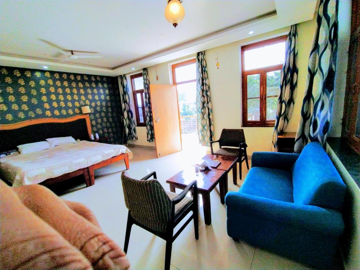 Swaraj Resorts Bharatpur Buitenkant foto
