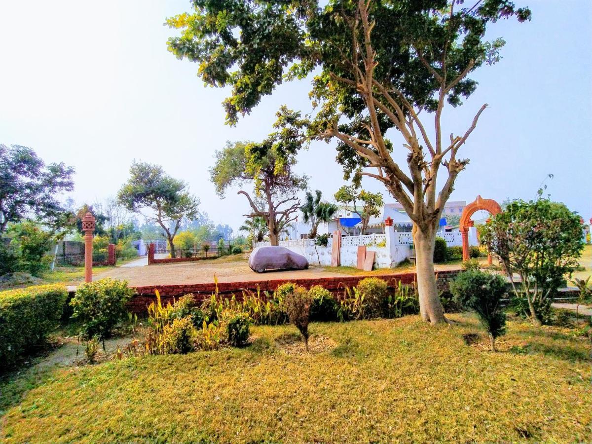 Swaraj Resorts Bharatpur Buitenkant foto
