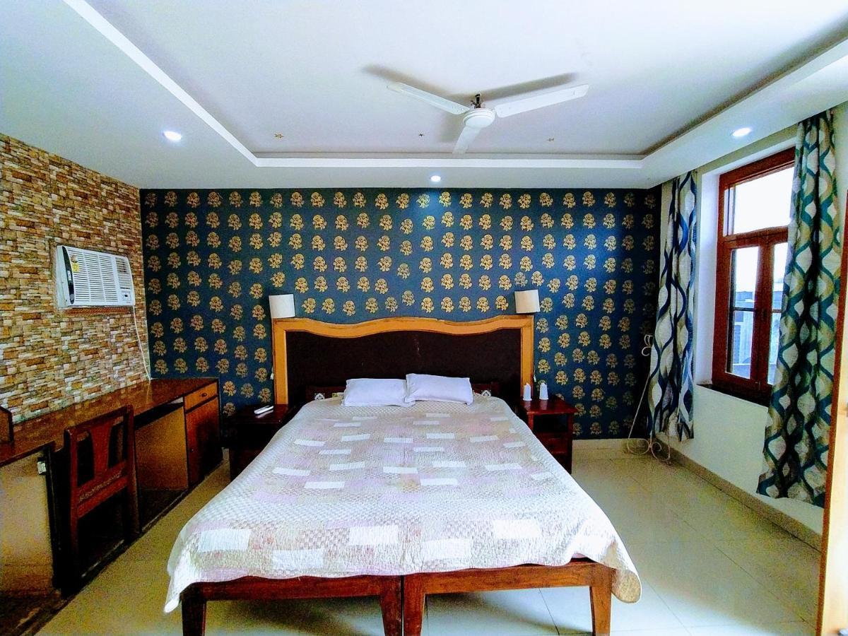 Swaraj Resorts Bharatpur Buitenkant foto